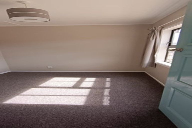 Photo of property in 26 Reeves Street, Waikanae Beach, Waikanae, 5036