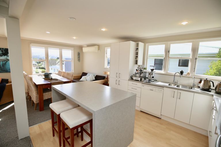 Photo of property in 9 Uenuku Avenue, Raglan, 3225