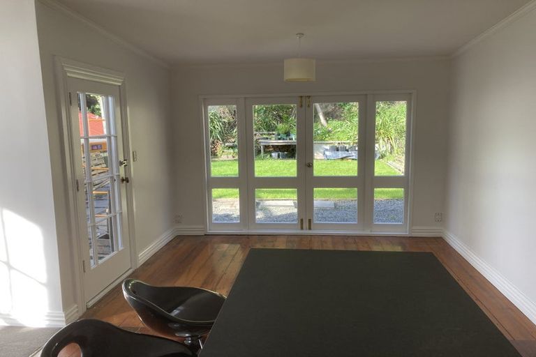 Photo of property in 31 Scarborough Terrace, Mount Victoria, Wellington, 6011