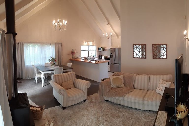 Photo of property in 1/86 Mountbatten Avenue, Hillcrest, Auckland, 0627