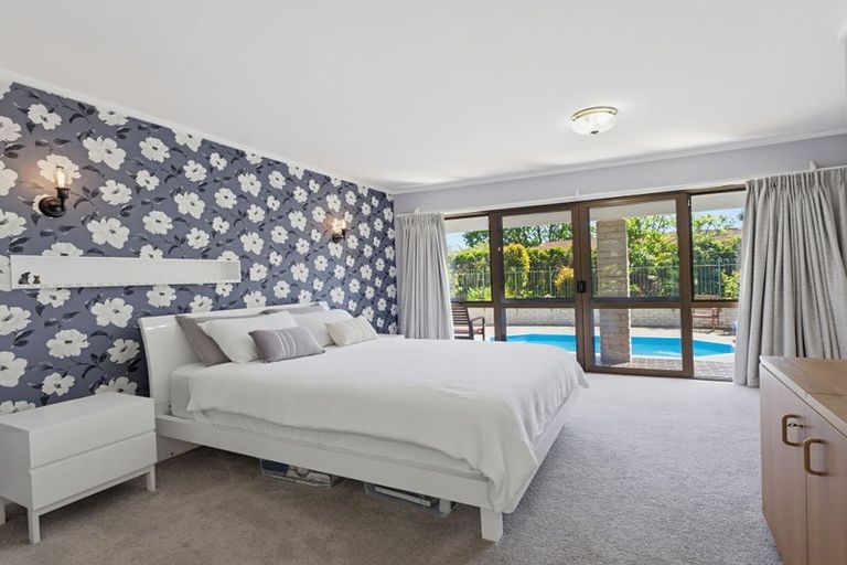 Photo of property in 21 Rawene Street, Waikanae, 5036