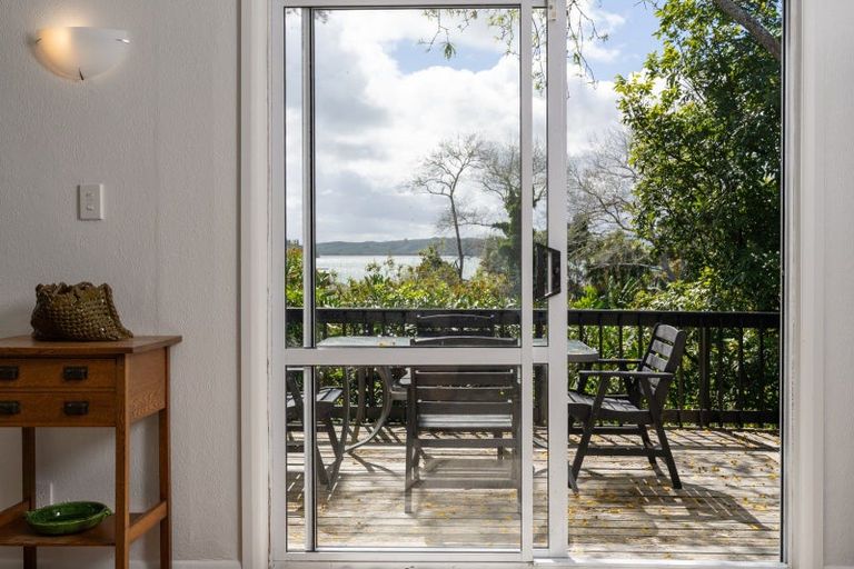 Photo of property in 22 Cambrae Road, Raglan, 3225