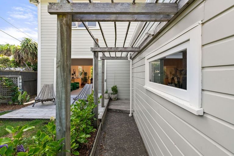 Photo of property in 109 Freyberg Street, Lyall Bay, Wellington, 6022