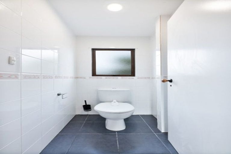 Photo of property in 22 Palomino Drive, Henderson, Auckland, 0612