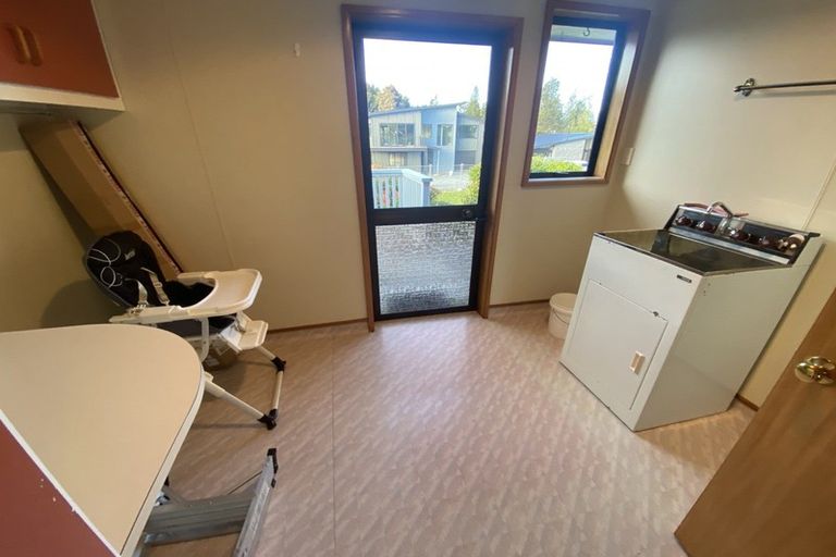 Photo of property in 10 Brownlee Drive, Moana, 7872