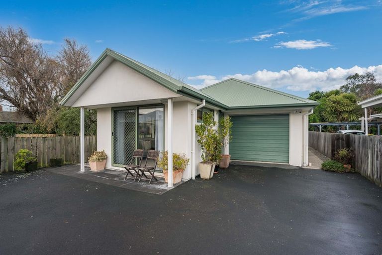 Photo of property in 251a Oxford Street, South Dunedin, Dunedin, 9012
