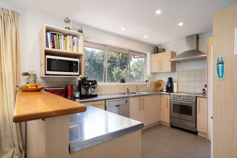 Photo of property in 22 East Street, Raglan, 3225