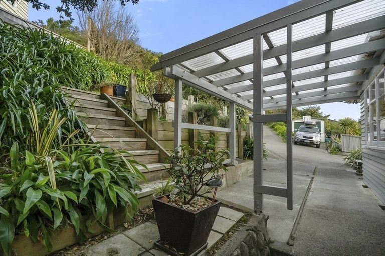 Photo of property in 161 Totara Road, Miramar, Wellington, 6022