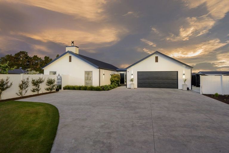 Photo of property in 6 Perendale Place, Kirwee, 7571