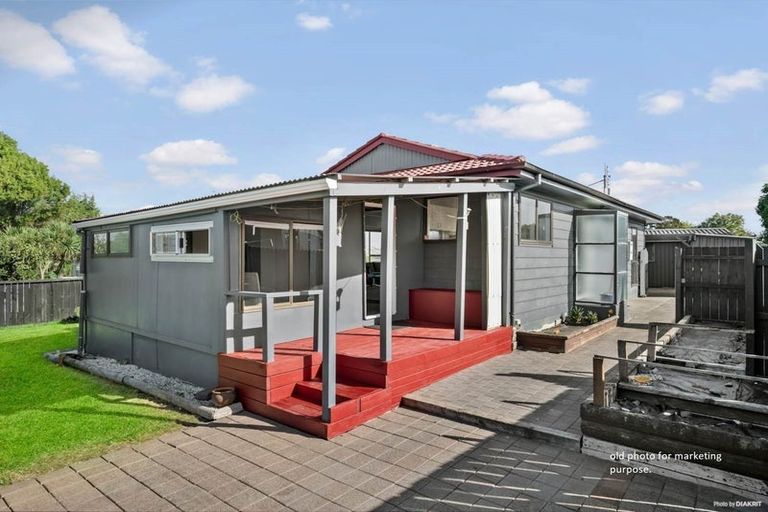 Photo of property in 64 Hyperion Drive, Randwick Park, Auckland, 2105