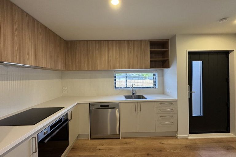 Photo of property in 7/42 Brandon Road, Glen Eden, Auckland, 0602