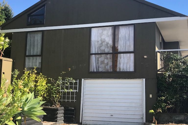 Photo of property in 1454 Whangaparaoa Road, Army Bay, Whangaparaoa, 0930