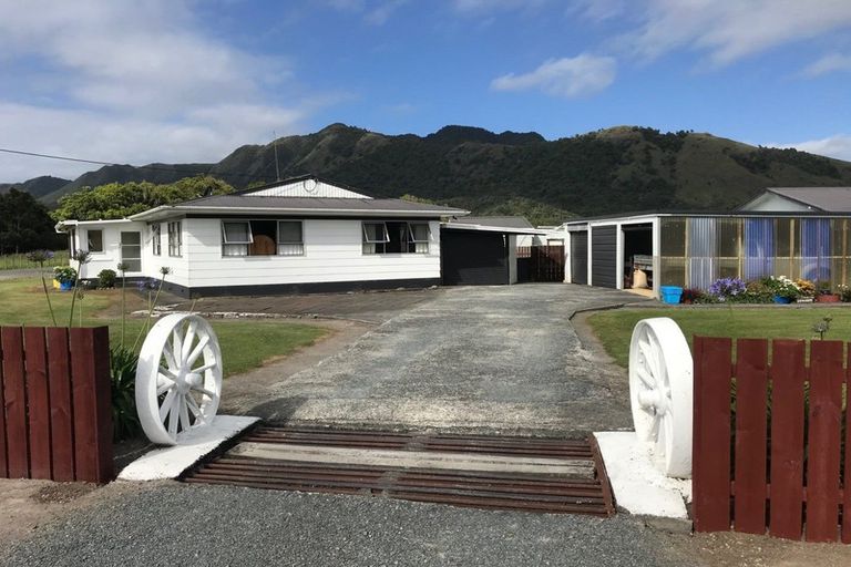 Photo of property in 3512 Mangakahia Road, Pakotai, Whangarei, 0172