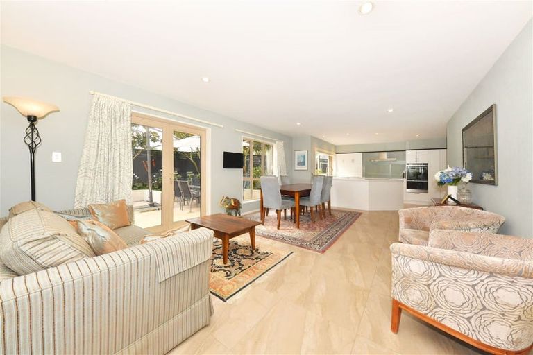 Photo of property in 16a Hadlow Place, Burnside, Christchurch, 8041