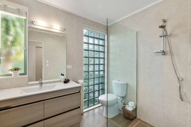 Photo of property in 8 Pukeora Way, Mangawhai, 0505