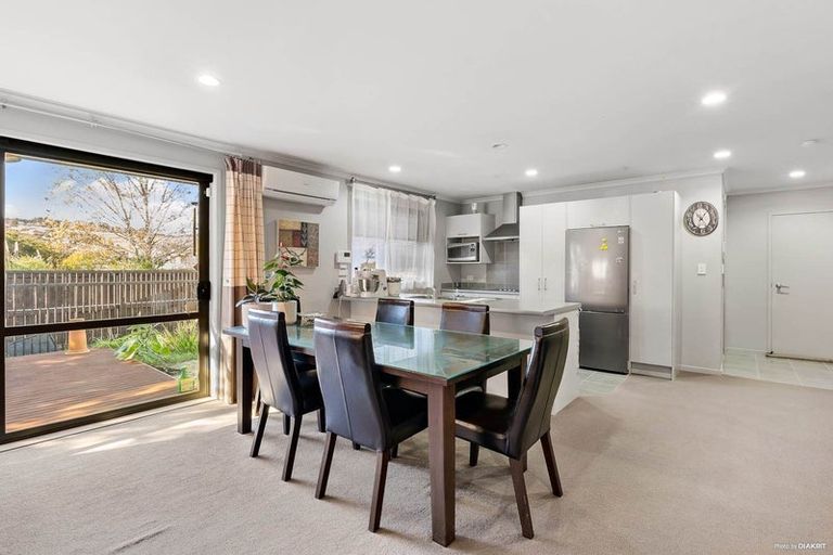 Photo of property in 35 Heathdale Crescent, Papakura, 2110