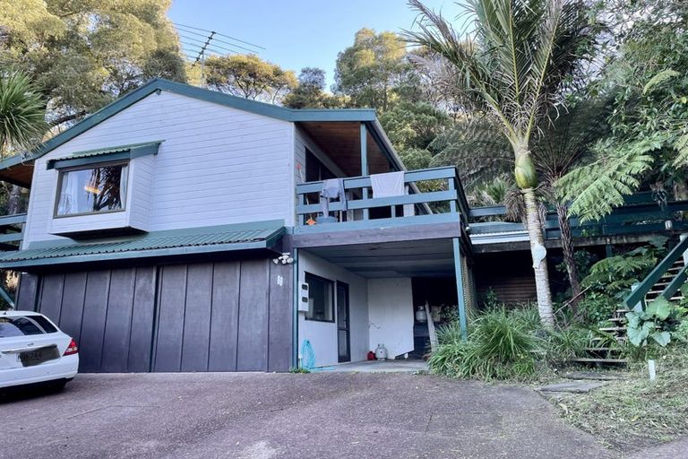 Photo of property in 25 Emlyn Place, Torbay, Auckland, 0630