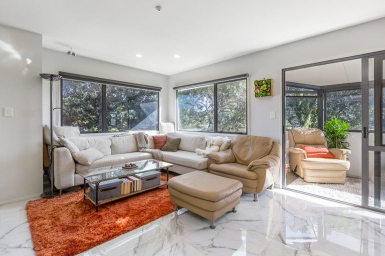 Photo of property in 15e Puriri Avenue, Orewa, 0931