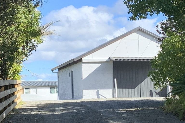 Photo of property in 57 Hanham Road, Kumeu, 0891