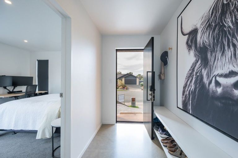 Photo of property in 12 Puketutu Grove, Motueka, 7120