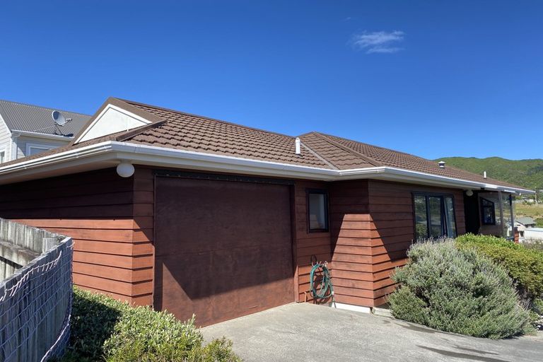 Photo of property in 1/27 Bould Street, Johnsonville, Wellington, 6037