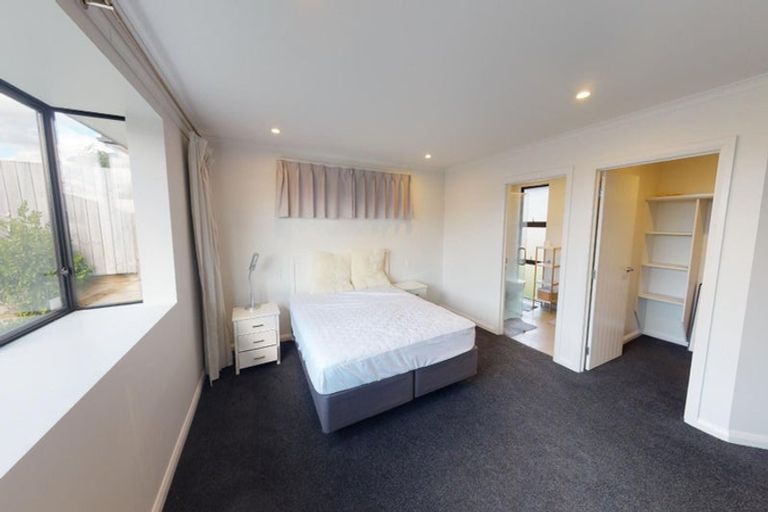 Photo of property in 8 Silicon Way, Fitzherbert, Palmerston North, 4410