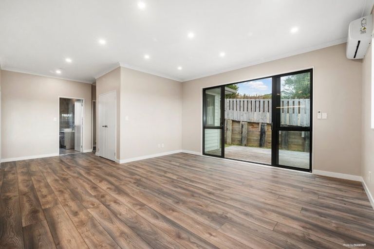 Photo of property in 8 Blewitt Court, Swanson, Auckland, 0614