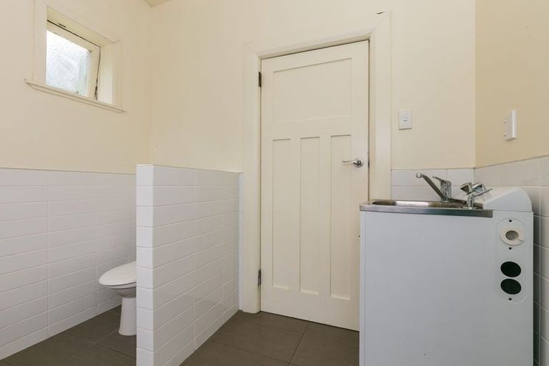 Photo of property in 92 Wallace Street, Mount Cook, Wellington, 6021