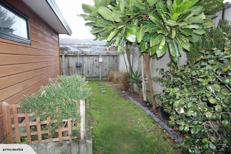 Photo of property in 115 Mandel Mews, Waiwhetu, Lower Hutt, 5010