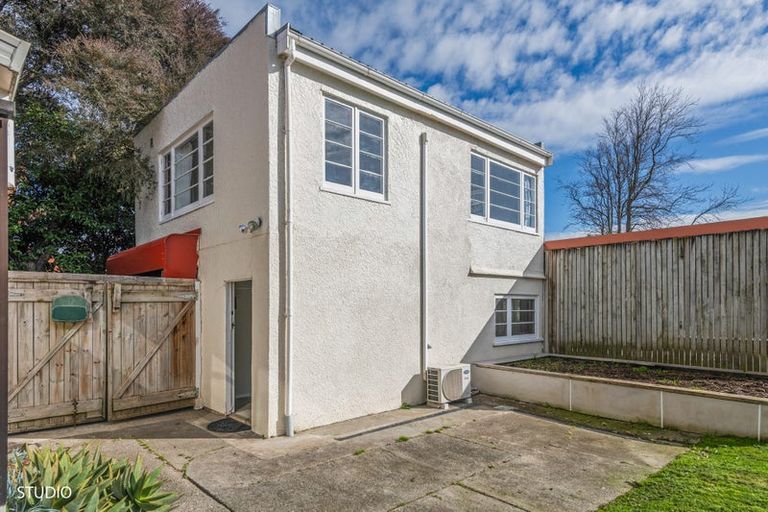 Photo of property in 15 Hardie Street, Hokowhitu, Palmerston North, 4410