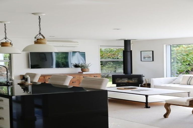 Photo of property in 6 Parkhill Avenue, Wanaka, 9305