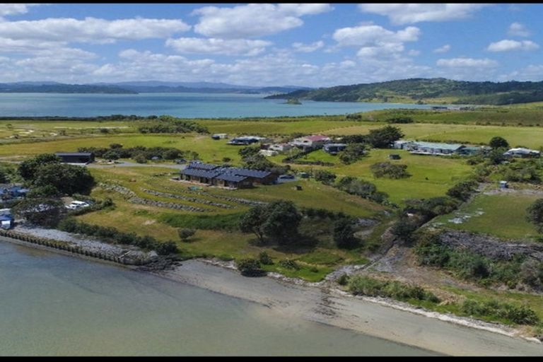 Photo of property in 29 Koutu Point Road, Opononi, Kaikohe, 0473