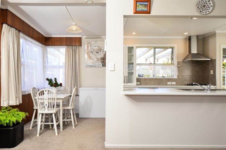 Photo of property in 27 Yvonne Street, Melville, Hamilton, 3206