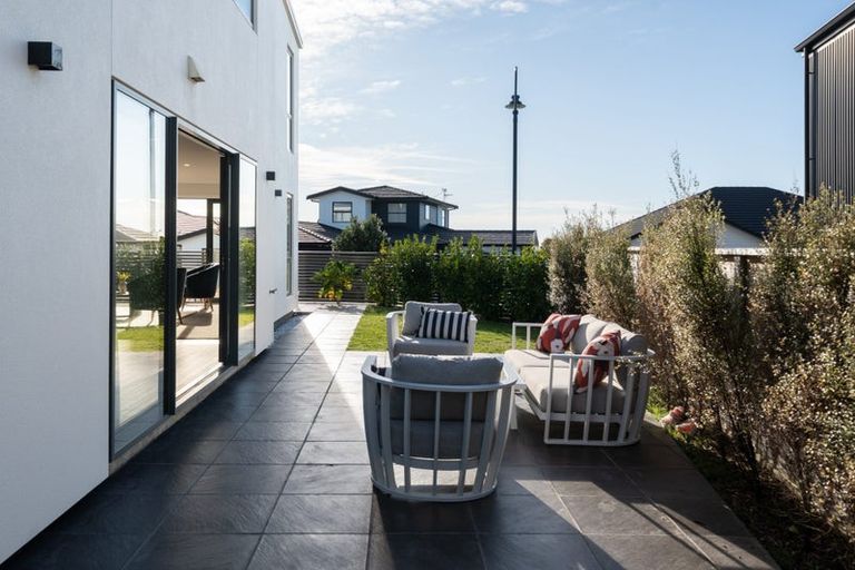 Photo of property in 2b Kaiaho Close, Aotea, Porirua, 5024