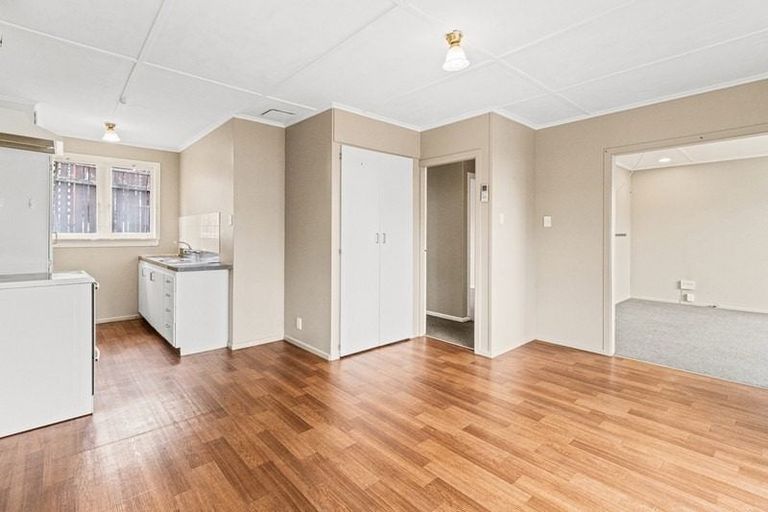 Photo of property in 73 Pohutukawa Place, Bell Block, New Plymouth, 4312