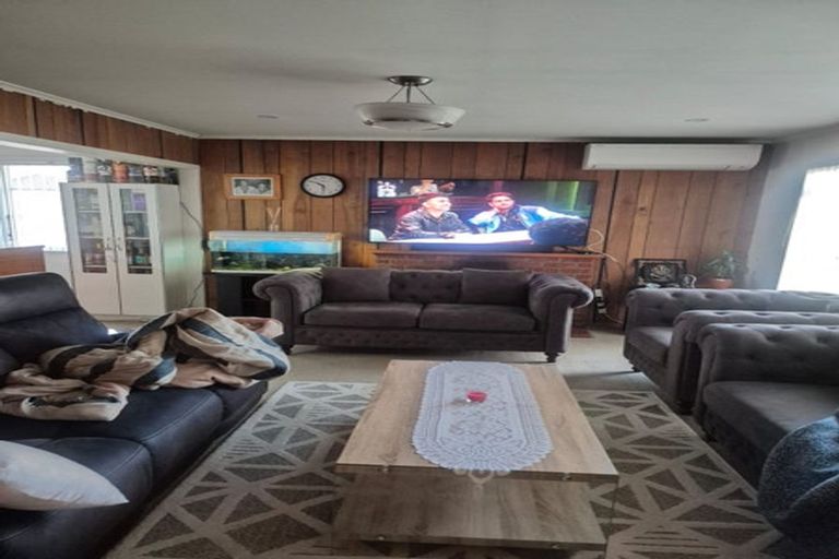 Photo of property in 35 Mclean Avenue, Papatoetoe, Auckland, 2025