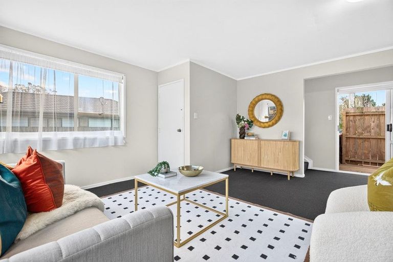 Photo of property in 5 Bittern Place, Henderson, Auckland, 0610