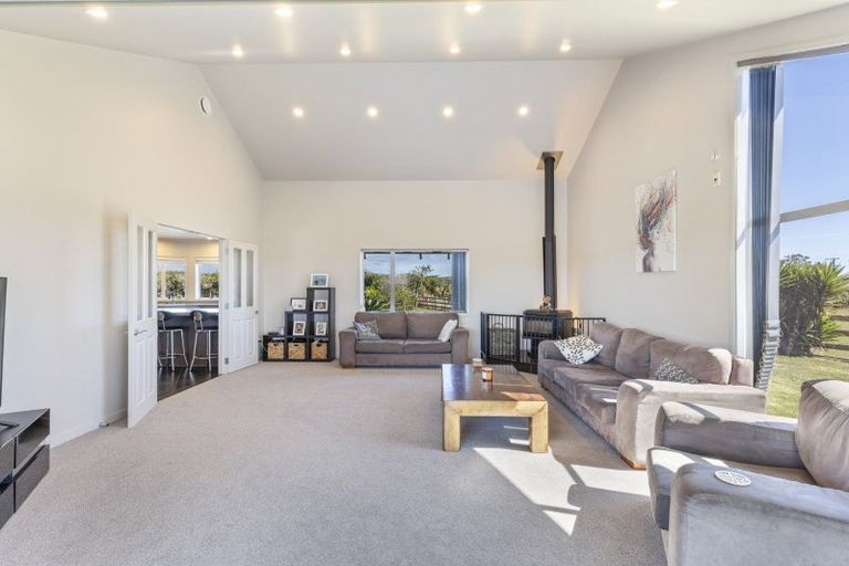 Photo of property in 139 Manutahi Road, Tarurutangi, New Plymouth, 4372