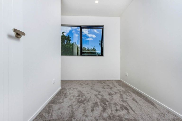 Photo of property in 7/66 Bruce Road, Glenfield, Auckland, 0629