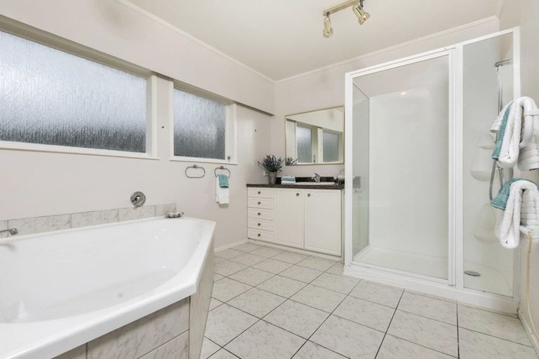 Photo of property in 1 Downing Street, Glenfield, Auckland, 0629