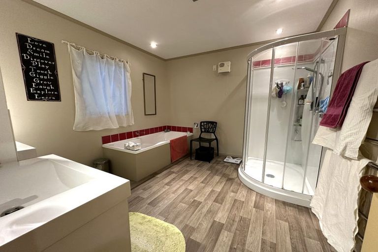 Photo of property in 44 Golf Road, Wakefield, 7025