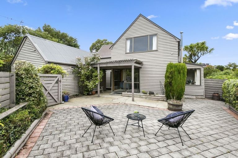 Photo of property in 10 Calvert Place, Shiel Hill, Dunedin, 9013