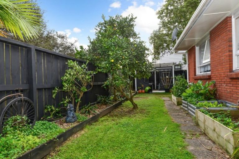 Photo of property in 1/81 Carrington Avenue, Silverdale, Hamilton, 3216