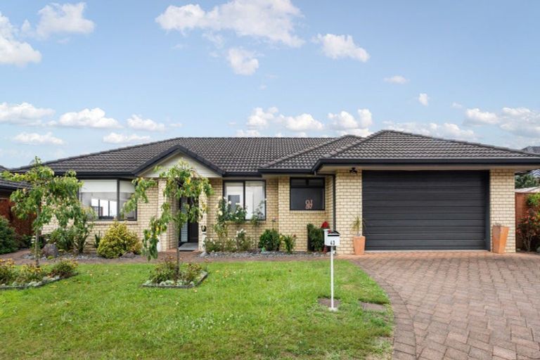 Photo of property in 43 Malta Crescent, Katikati, 3129