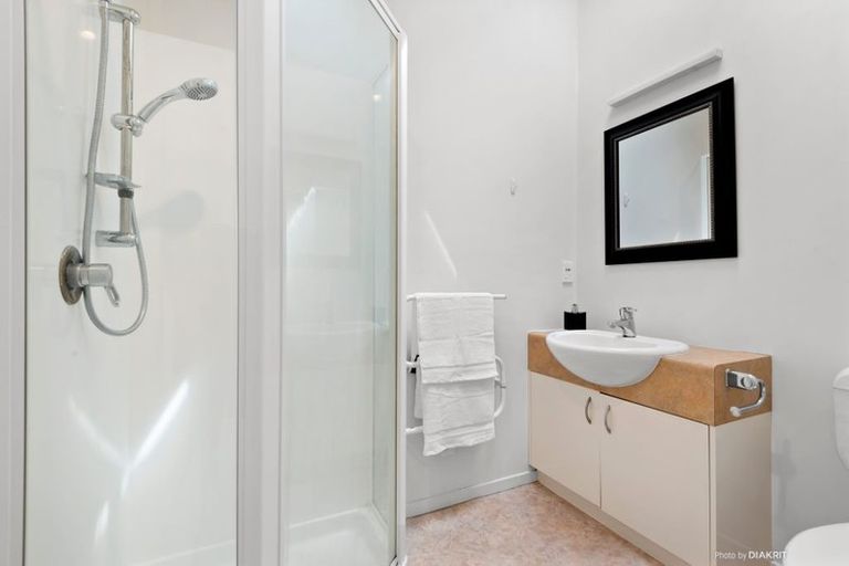 Photo of property in 7/93a Kelburn Parade, Kelburn, Wellington, 6012