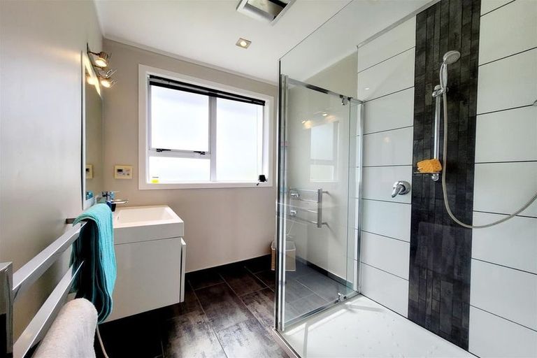 Photo of property in 11 Kimball Place, Johnsonville, Wellington, 6037