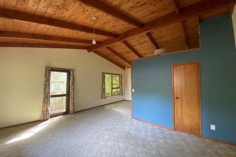 Photo of property in 43 O'halloran Road, Howick, Auckland, 2014