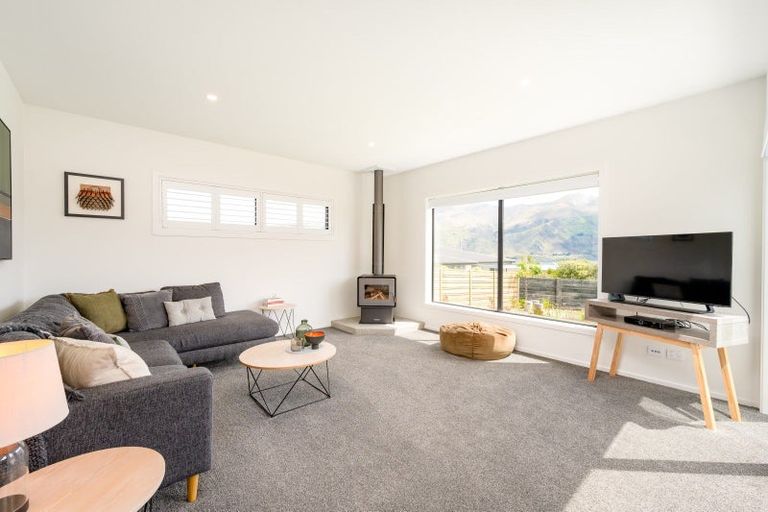 Photo of property in 6 Platinum Ridge, Wanaka, 9305