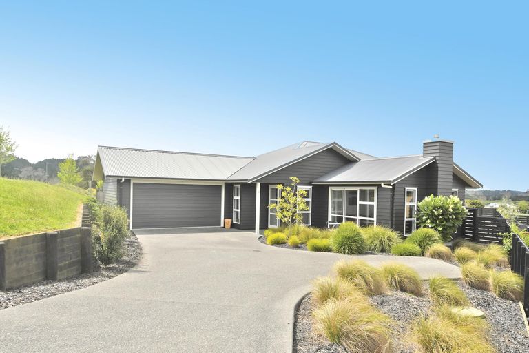Photo of property in 12 Laly Haddon Place, Matakana, Warkworth, 0985