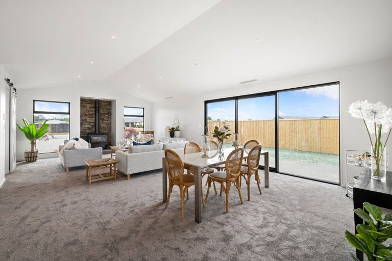 Photo of property in 49 Kingsdowne Drive, West Melton, 7618